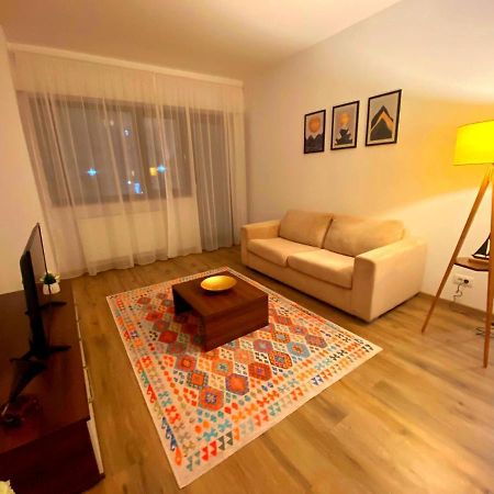 בוקרשט Bellagio - Cozy Apartment With Free Gym מראה חיצוני תמונה