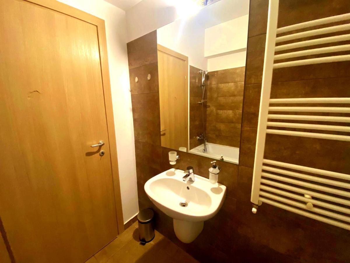 בוקרשט Bellagio - Cozy Apartment With Free Gym מראה חיצוני תמונה