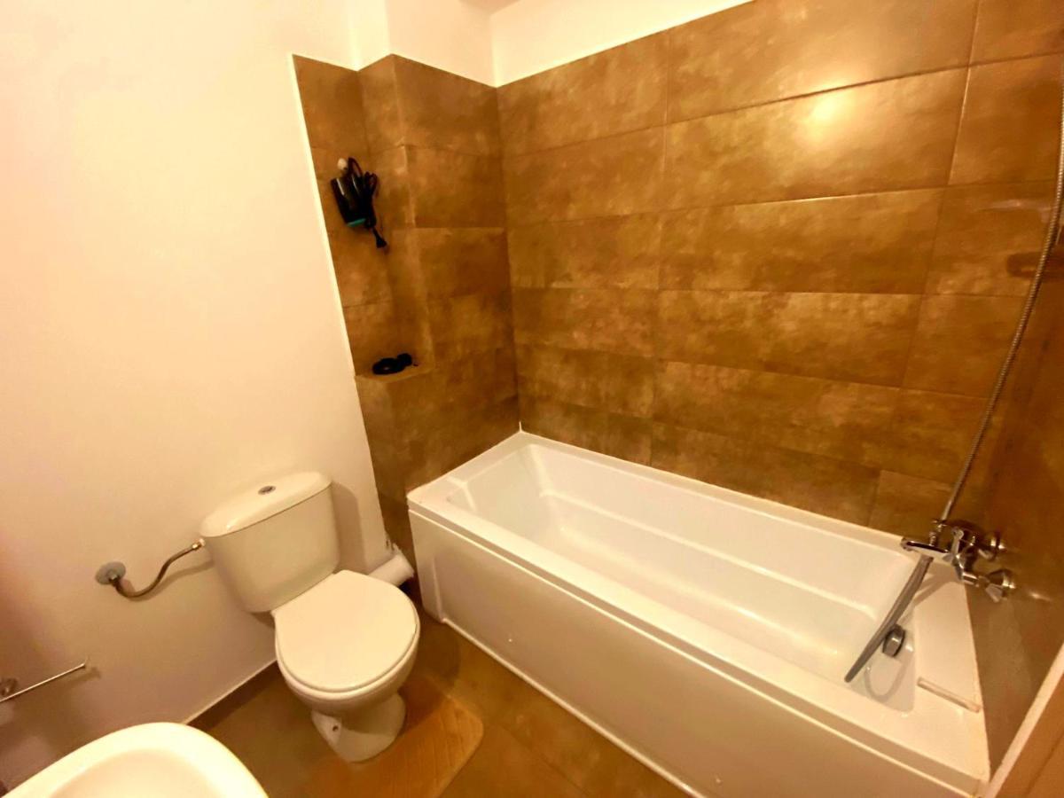 בוקרשט Bellagio - Cozy Apartment With Free Gym מראה חיצוני תמונה