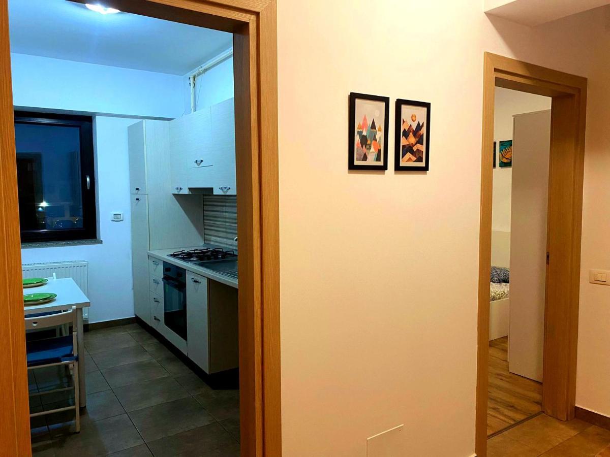 בוקרשט Bellagio - Cozy Apartment With Free Gym מראה חיצוני תמונה